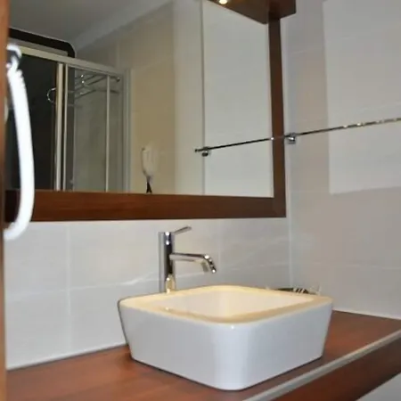 Turiya 5* טורגוטריס