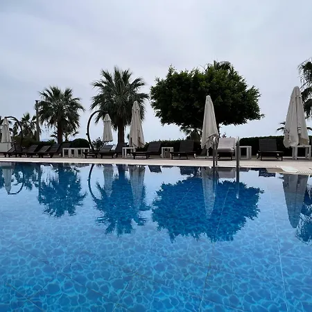 توريا اسطنبول فندق 5*