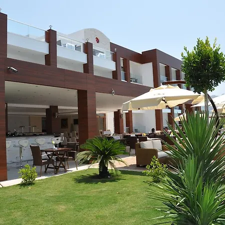 توريا اسطنبول 5* تورغوتْريس