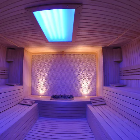 투리야 5* 터그트레이스